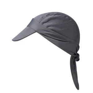 Vue détaillée de la casquette de cyclisme respirante gris foncé, doublure de casque avec visière.