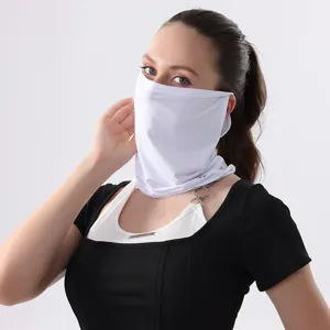 Weißer Sonnenschutz Gesichtsmaske, atmungsaktiver Eisseide Ohrhänger Nackengamasche.