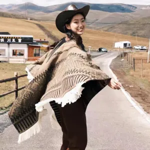 Ethnischer Stil Quasten Strickponcho, warmer Oversize Umhang fuer Reise und Fotografie