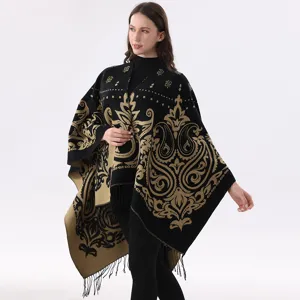 Elegantes schwarz goldenes Paisley Quasten Schal Cape für Damen, warme modische Winterkleidung.