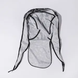 Atmungsaktive Rad-Piratenmuetze mit klassischem Paisley-Muster fuer Sonnenschutz im Freien.
