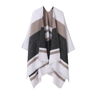 Damen Farbblock gestreifter Strick Schal Poncho Cape offene Front gemütliche Decke Überzieher