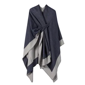 Damen Winter warme Strick Poncho Cape stilvoll dunkelblau grau Kontrast Decke Umhang