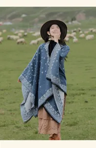 Ethno-Stil Kapuzen-Sternenumhang für Damen, warmer Strick-Reiseponcho mit Fransen und gemütlichem.
