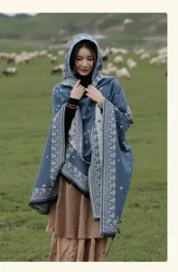 Ethnisch Kapuzen Cape mit Sternen, ideal für Reisen, Outdoor Fotoshootings und warme Kleidung.