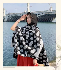 Thickened hooded warm cloak shawl fashion ethnic style travel winter outerwear cape scarf.
