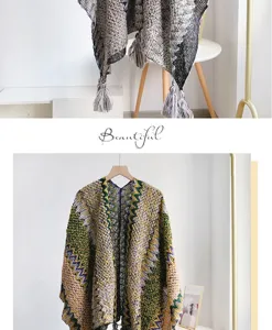 Etnische stijl mohair gebreide poncho sjaal voor vrouwen, gezellige winter franje cape.