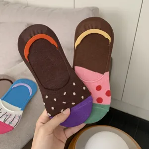 Korean style color-block low cut socks for women, thin breathable invisible socks detail view.