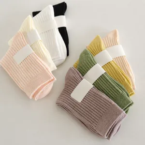 Makronenfarbene gerippte Wadenstrümpfe College-Stil süße Freizeit Damen Baumwollsocken