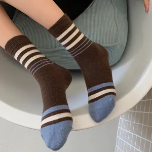 Chaussettes épaisses laine femme automne hiver chaudes rayées rétro design doux confort quotidien