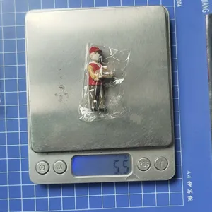 Anti-Epidemie-Miniatur-Landschafts-Figur Puppe, Detailaufnahme zeigt Produktgewicht und Verpackung.