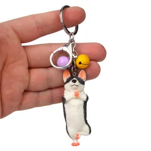Süßer Yoga Hund Schlüsselanhänger mit Glocke und Karabiner für Autoschlüssel und Taschen.