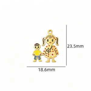 Close-up detail shot of the mother and child alloy enamel charm pendant, showing precise dimensions.