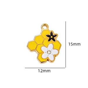Goldener Honigwaben Blumen Anhänger Detail, 12x15mm Titanstahl Charm für DIY Schmuckherstellung.