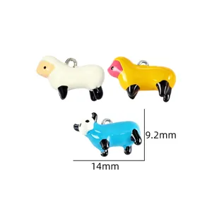 3D Schaf Emailliertes Anhänger Charms für handgemachte DIY Halskette Schmuck Accessoires Teile.