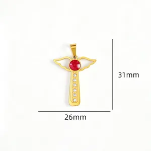 Goldener Titanstahl Engel Kreuz Schwert Anhänger mit rotem Kristall und Strass 31x26mm
