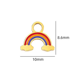 Close-up van gouden regenboog wolk hanger, 10mm detailweergave voor DIY sieraden maken.