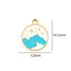 Chique geëmailleerde gouden hanger berg ster motief voor DIY kettingen en armbaden accessoires.