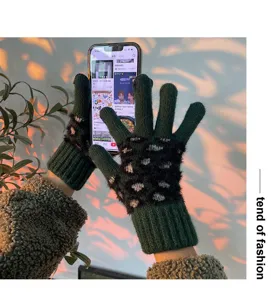 Winter women's green leopard print knit touch screen gloves, fleece thermal warm full finger.