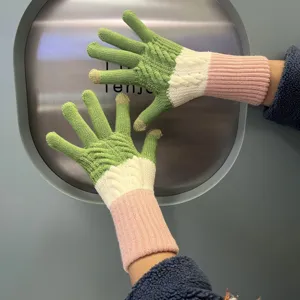 Colorblock knit gloves women winter warm touchscreen gloves green pink mittens stylish cute main