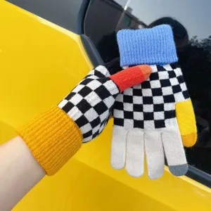 Touchscreen checkered knit gloves detail, winter warm split-finger wool gloves for women.