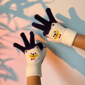 Cute winter cartoon bear knitted gloves for women and men, warm thick five-finger thermal gear.