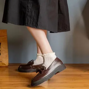 Sweet Japanese style frilly short socks for women, breathable cotton Lolita JK socks.