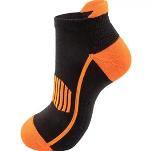 Athletic running socks for men and women, breathable low-cut sports socks, black and orange.