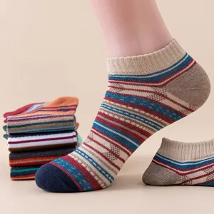 Retro gestreifte Socken für Damen und Herren, atmungsaktive Baumwolle kurze Bootssocken.