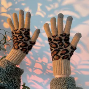 Women's leopard print knit touch screen winter gloves cozy warm thermal full finger mittens