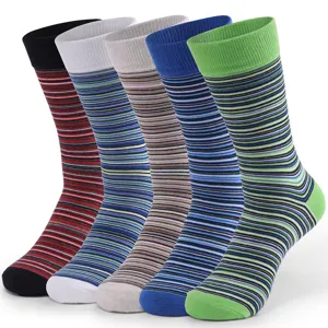 Men's colorful striped crew socks, casual cotton knit long socks set for daily wear, 5 pairs.