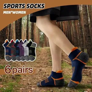 Calze sportive traspiranti per corsa all'aperto con tessuto mesh e linguetta sul tallone.