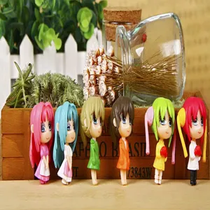 Cute anime girl keychains 6-piece set, cartoon chibi figures pendant backpack charms.