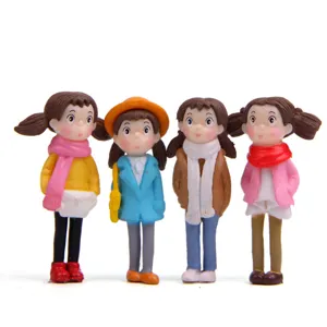 Cute miniature resin girl figurines with winter scarves, perfect for moss landscape and dollhouse decor.