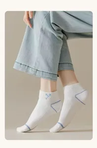 Women summer thin breathable white short socks casual athletic mesh cotton socks daily wear