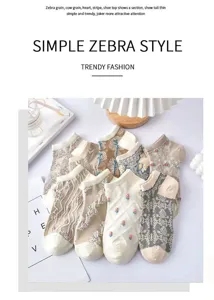 Detailed view of Japanese vintage style women short boat socks, breathable and thin cotton.
