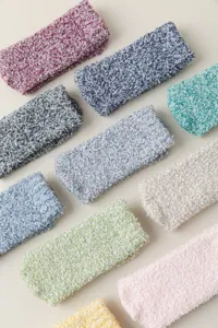 Chaussettes d'interieur douillettes en polaire douce anti-derapantes chaussettes de nuit