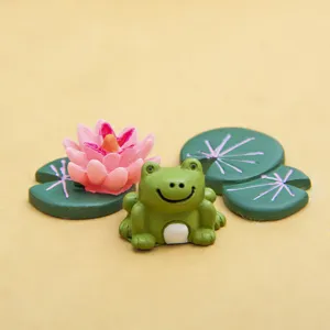 Miniatur gruner Frosch und rosa Lotus Harz Figuren Set fur DIY Mikro Landschaft Garten Dekoration.