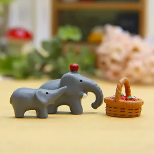 Miniatur Harz Elefant Figuren Set mit Obstkorb für Mikro Landschaft Garten Deko.