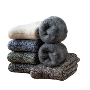 Dicke warme Wintersocken aus Wolle für Herren, kuschelige dicke Thermosocken für Stiefel.