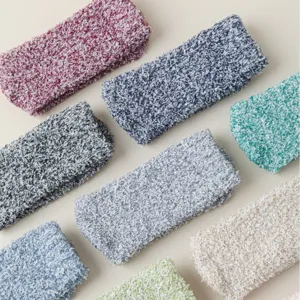 Chaussettes douillettes en molleton de corail pour femmes chaussettes de sol antidérapantes