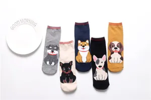 Cute cartoon dog pattern women cotton mid-tube socks, adorable puppy print casual socks 5 pairs.