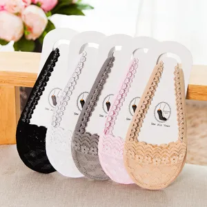 Women's Low Cut Invisible Boat Socks Lace Strap Breathable Non Slip Cotton Shallow Mouth Short Socks Casual Daily