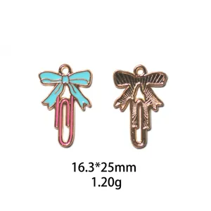 Pendentif noeud et trombone en alliage accessoire de bijoux DIY mignon pour porte-clés et sac.