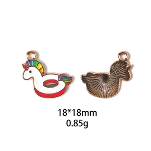 Vue détaillée du pendentif bouée licorne en alliage, taille 18x18mm, accessoire bijou DIY.