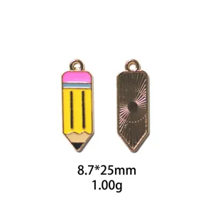Pendentif crayon en émail pour bijoux DIY, joli charm de sac jaune ou accessoire de porte-clés.