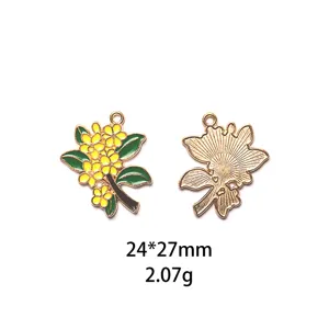 Geëmailleerde osmanthus bloem metaal legering hanger DIY sieraden accessoire detailweergave