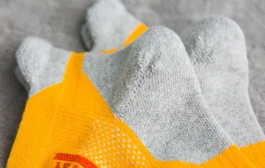 Heren sport outdoor sokken met gedempte gebreide details, ademend en comfortabel.