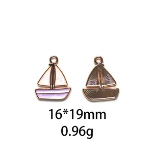 Leuke geëmailleerde zeilboot legering bedel voor DIY sieraden maken van 16x19mm.