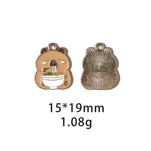 Schattige capybara ramen noedel emaille metaal bedel hanger voor DIY sieraden maken en sleutelhangers.